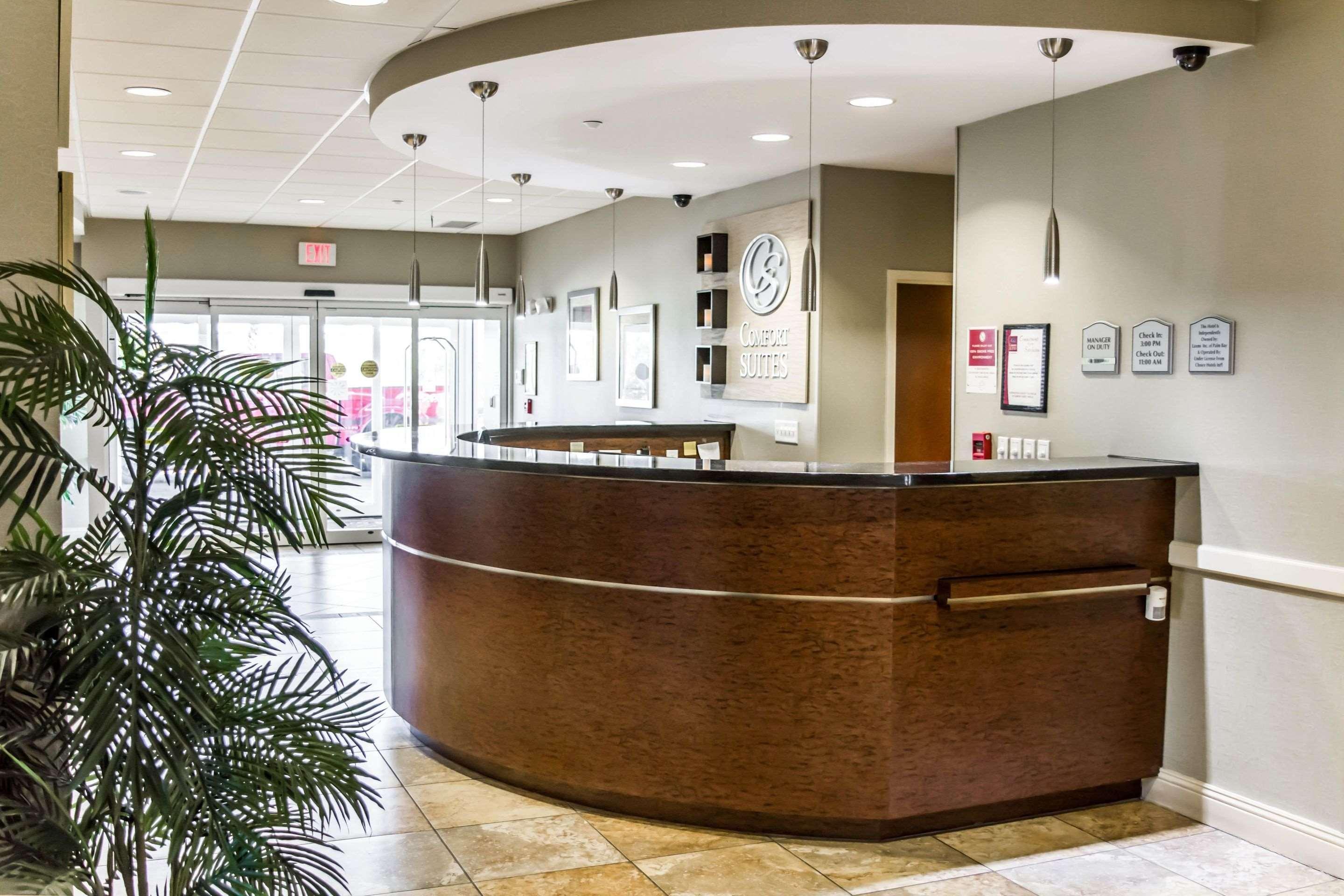 Comfort Suites Palm Bay - Melbourne Eksteriør billede