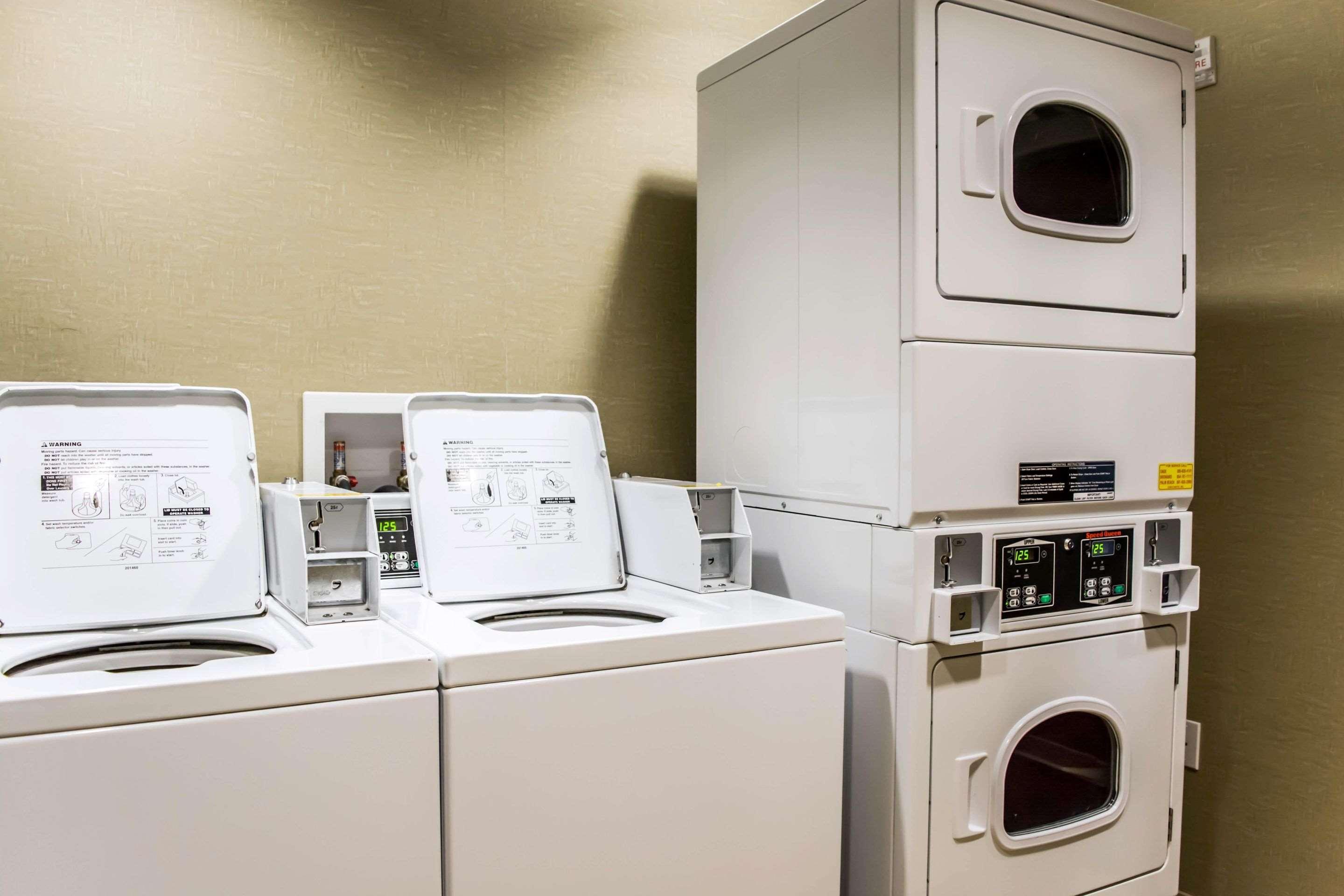 Comfort Suites Palm Bay - Melbourne Eksteriør billede