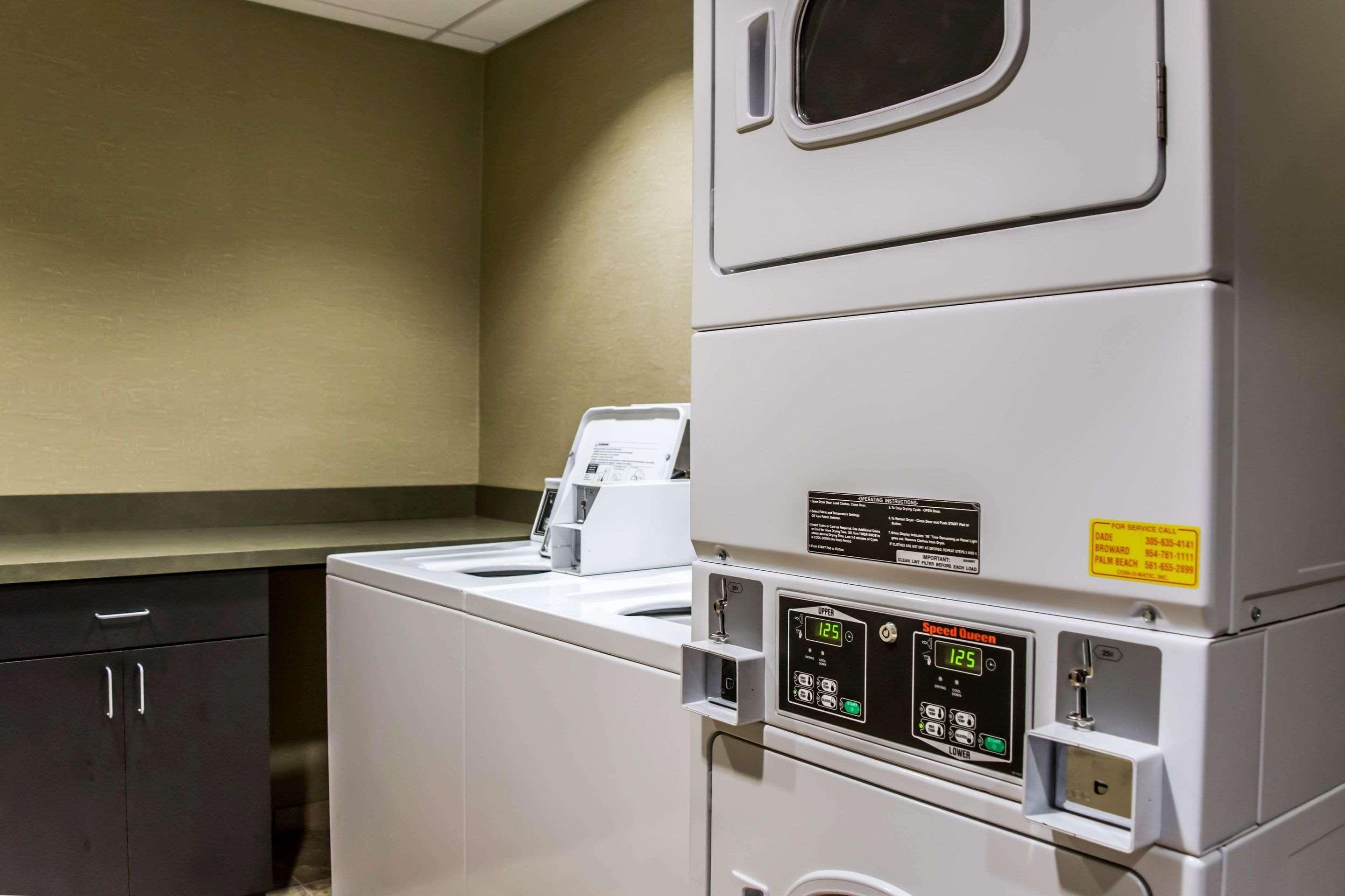 Comfort Suites Palm Bay - Melbourne Eksteriør billede