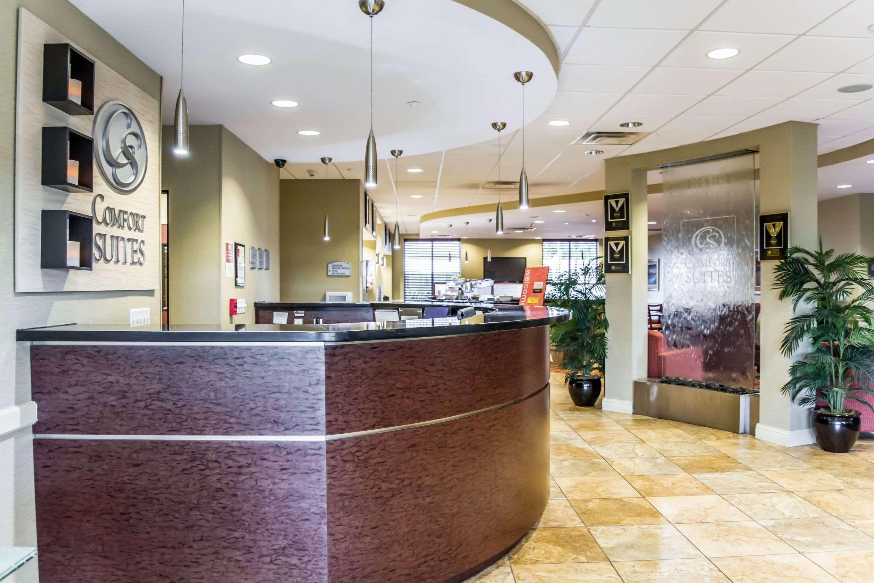 Comfort Suites Palm Bay - Melbourne Eksteriør billede