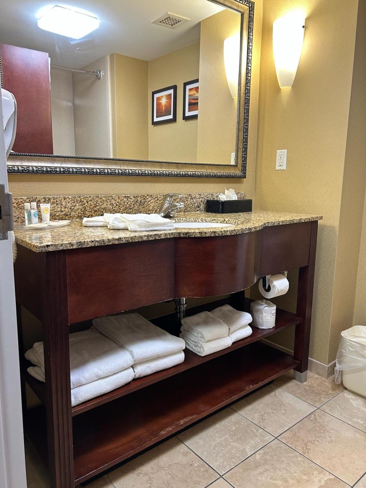Comfort Suites Palm Bay - Melbourne Eksteriør billede